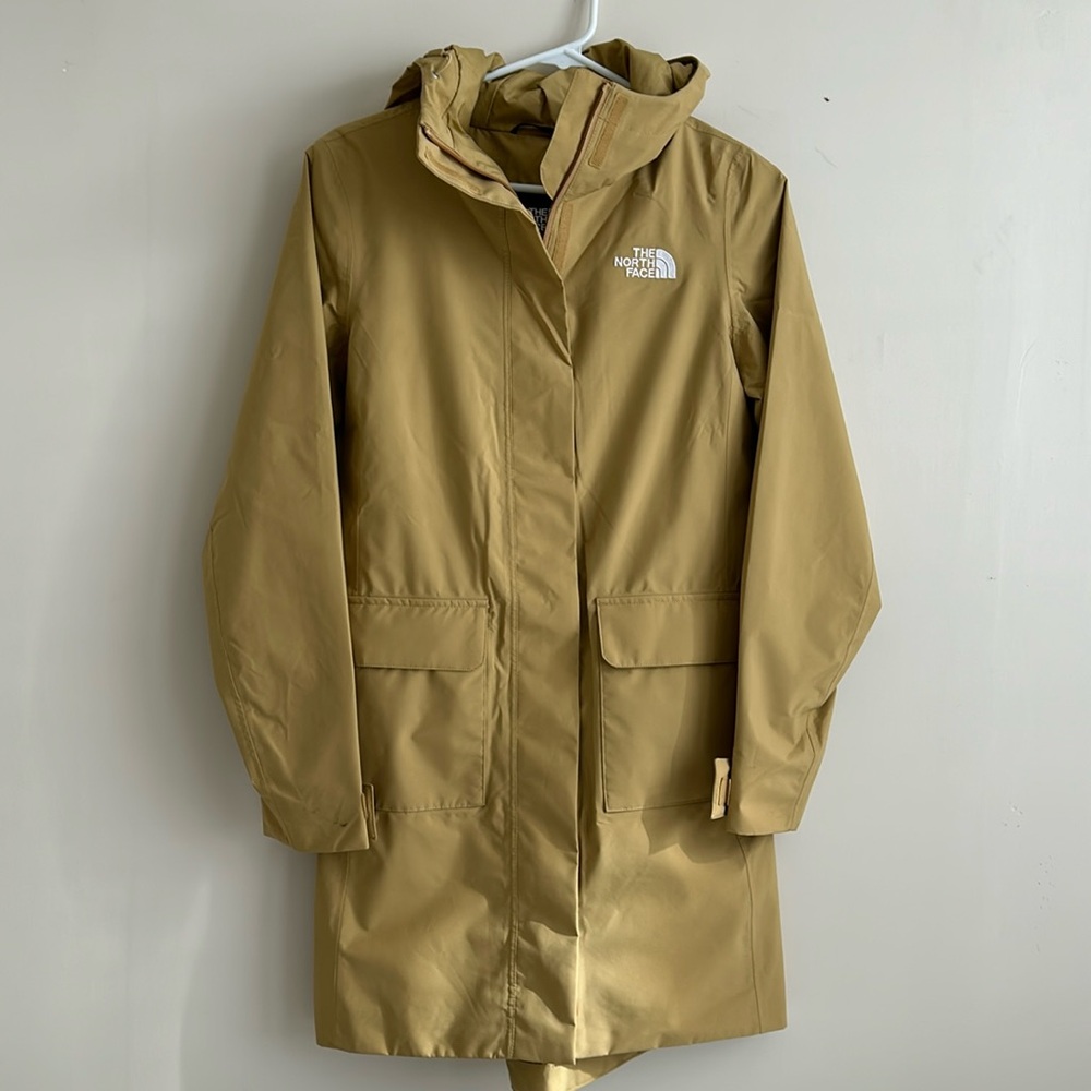 The North Face Rain Jacket Womens